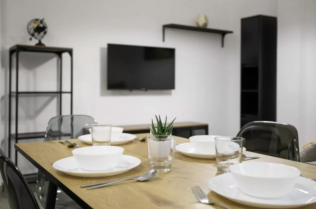 Fantastic Apartment In The Heart Of Alicante Exterior photo